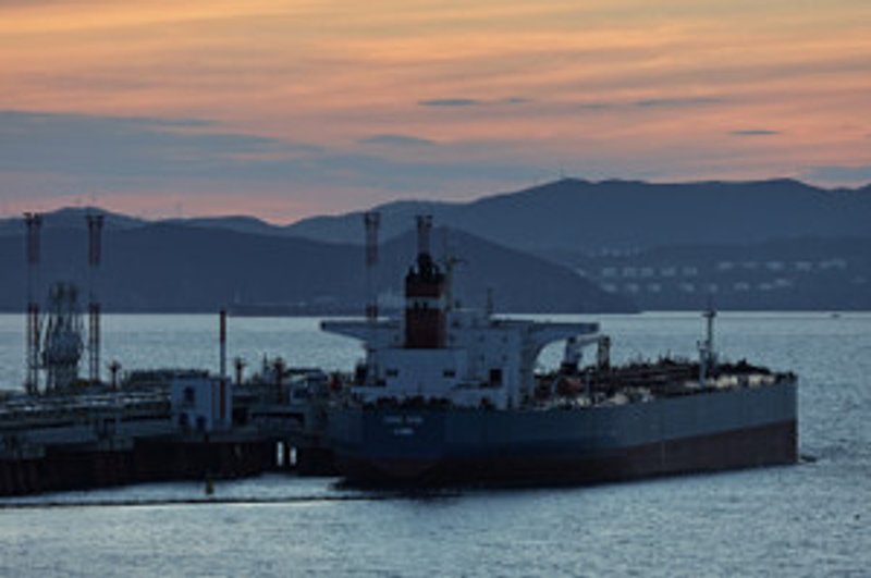 Image for Oil prices remain near four-month highs as markets weigh Russia sanctions impact