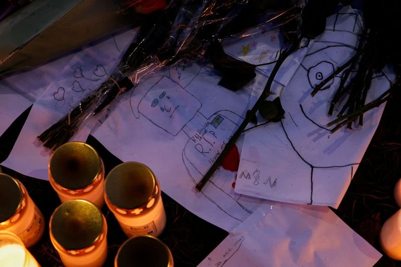 Image for Three guns found next to dead Swedish school shooting suspect