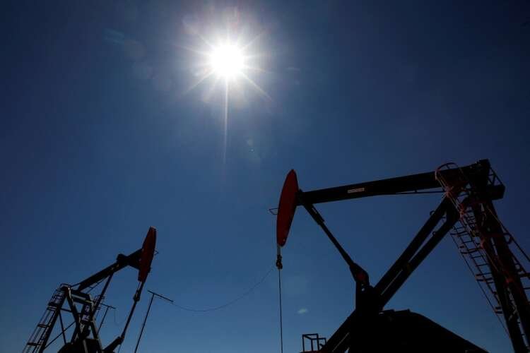 Image for Oil pares gains ahead of Fed Reserve comments