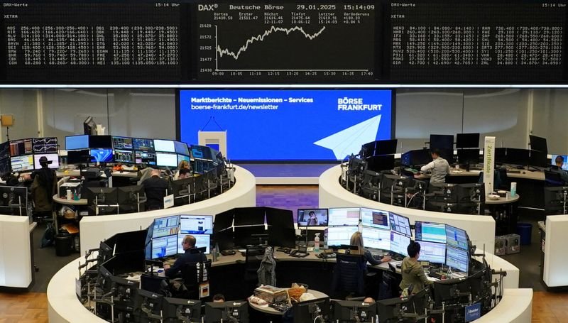 Image for Global equity funds draw biggest weekly inflow in five weeks