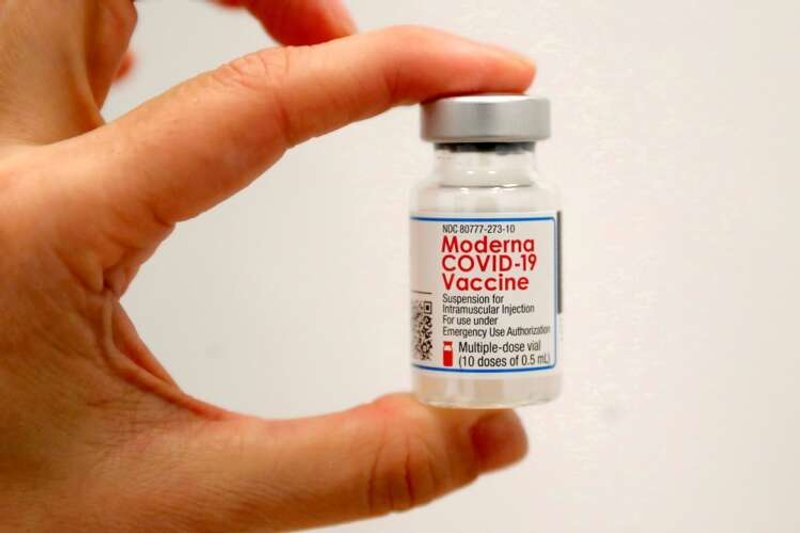 Image for Moderna says its COVID-19 shot 93% effective six months after second dose