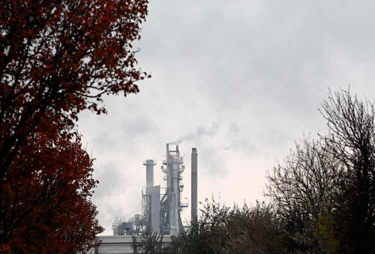 Image for OMV takes steps to offset Schwechat refinery shortfalls