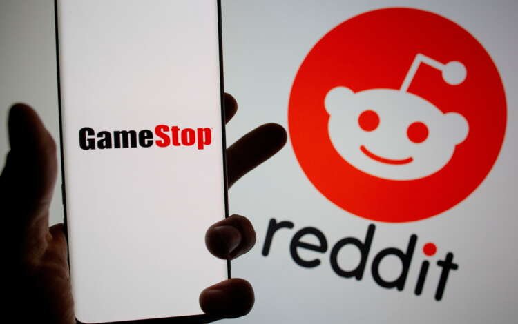 GameStop executives discuss quarterly sales amid stock drop - Global Banking & Finance Review