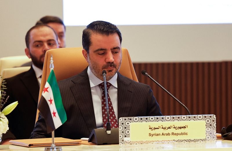 Image for Syrian minister to attend Paris conference to coordinate international efforts - document