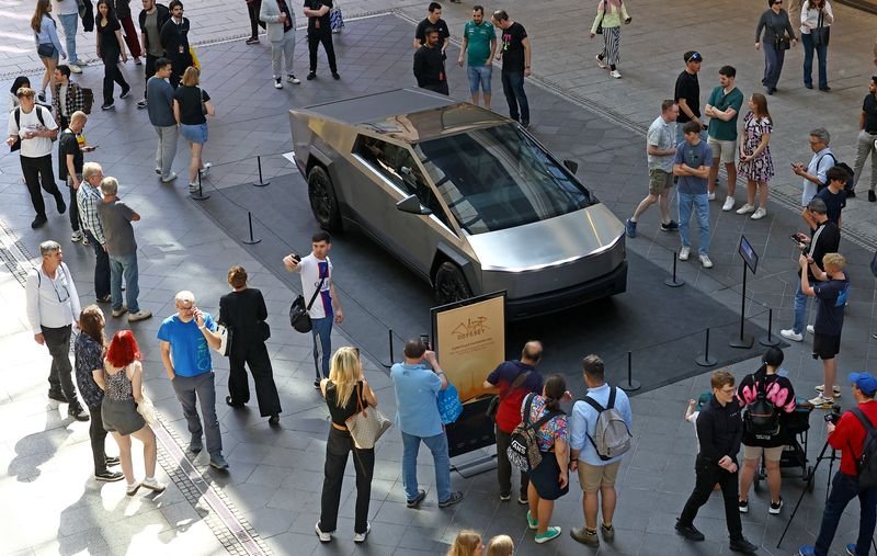 Tesla car sales decline in Germany highlighted by January 2024 data - Global Banking & Finance Review