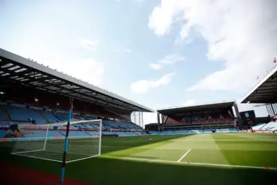 Image for Soccer-Standing areas at Premier League grounds to be allowed from January