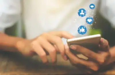 Image for Eliminating the social media blind spot: 8 tips every Financial Services Institution should know