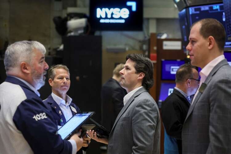 Image for Yields rise, stocks drop as investors wait for Fed minutes
