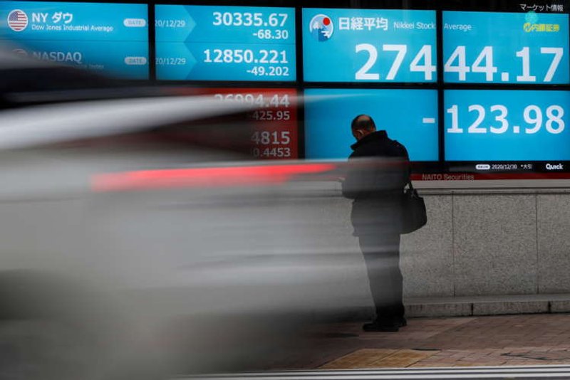 Image for Recovery hopes to underpin Wall Street, vaccine makers slide