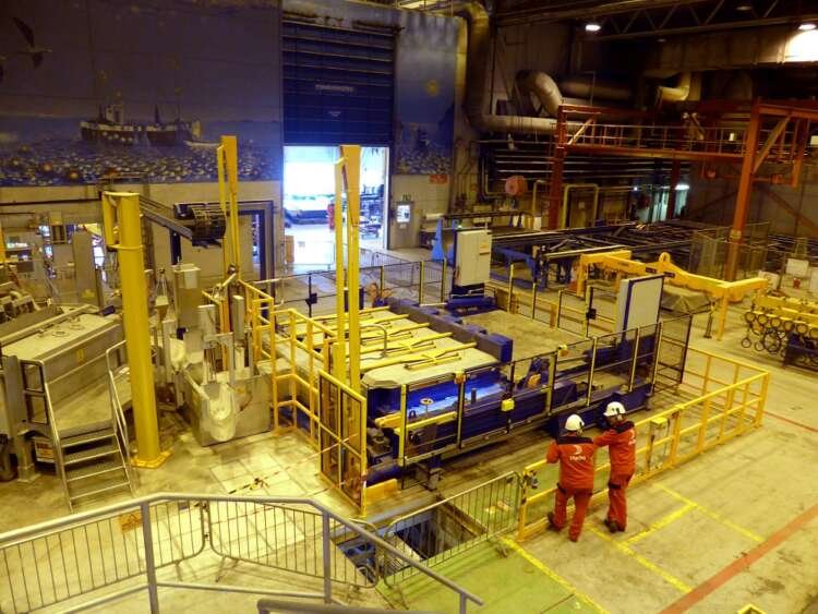 Production line at Norsk Hydro aluminium plant highlighting rising costs - Global Banking & Finance Review