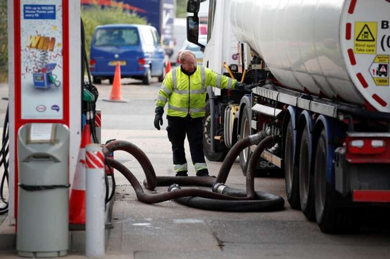 Image for Drivers shrug off soaring fuel prices, for now