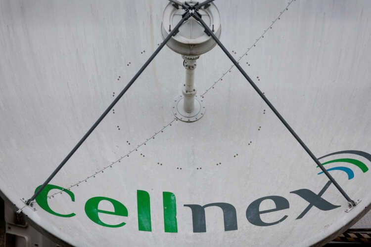 Cellnex telecom antenna in Madrid, reflecting company strategy shift - Global Banking & Finance Review