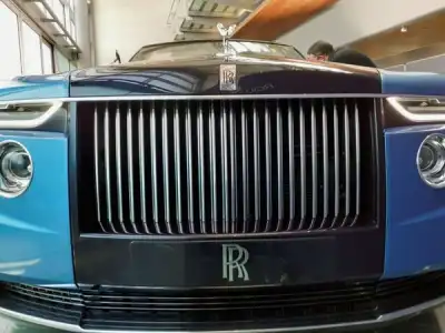 Image for Rolls-Royce rides ongoing luxury demand to sales record in 2022
