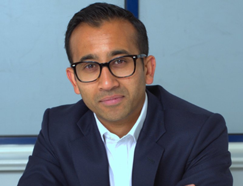 Image for CAREER CROSS ROADS FOR ELITE GRADUATES IN BATTLE OF THE GEEKS VS SUITS