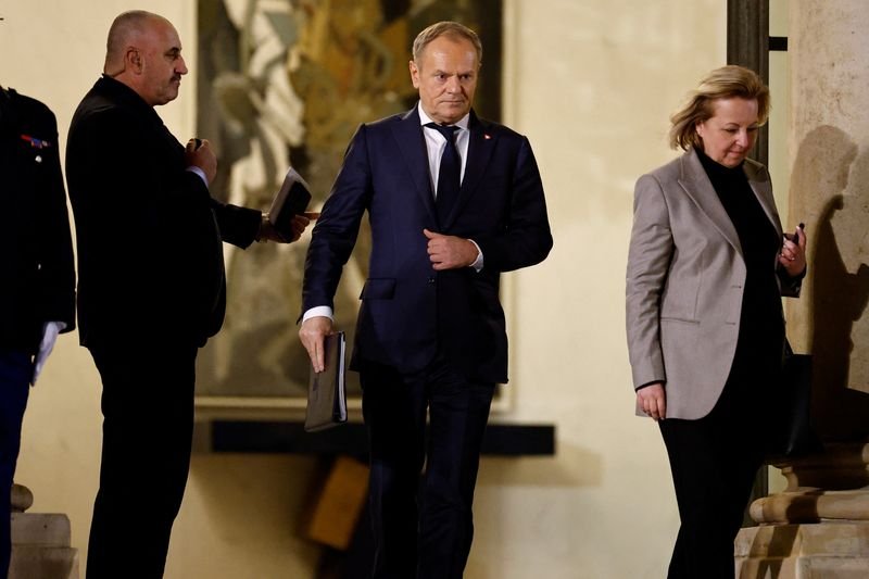 Image for Poland’s Tusk urges stronger defences along EU borders with Russia