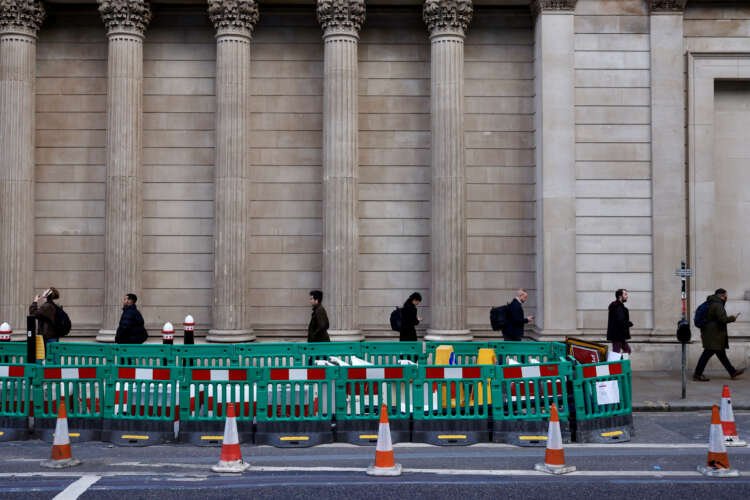 Image for Bank of England says Britain is coping with higher interest rates