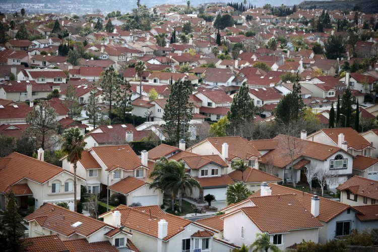 Homes are seen in Porter Ranch near the site of the Aliso Canyon storage field where gas has been leaking in Porter Ranch