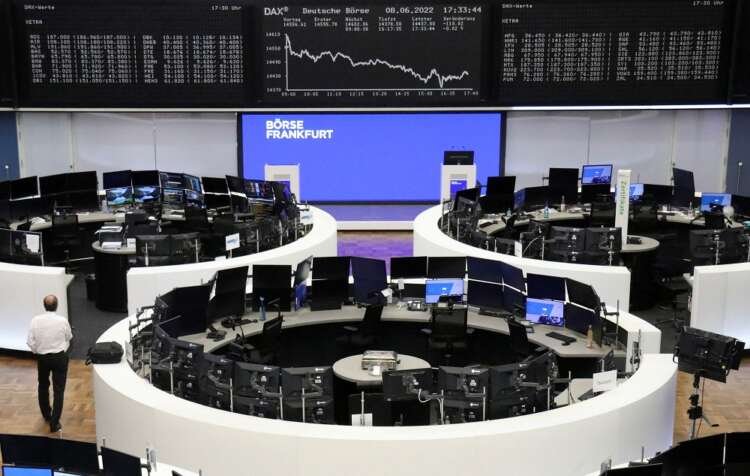 Image for ECB decision nervousness weighs on European shares