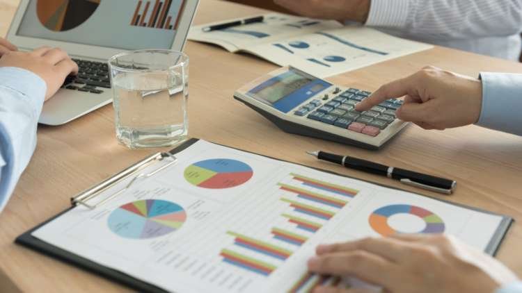 Analysis of fund value reports highlighting investor needs - Global Banking & Finance Review