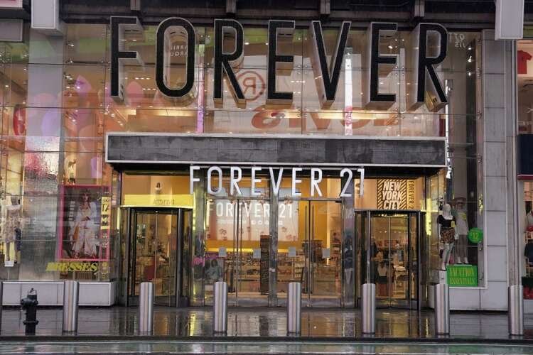 Image for Forever 21 takes third crack at China with new bricks and mortar store