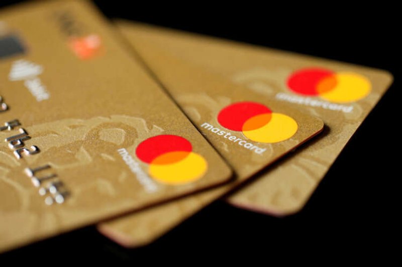 Image for Mastercard launches global plan to recycle credit cards