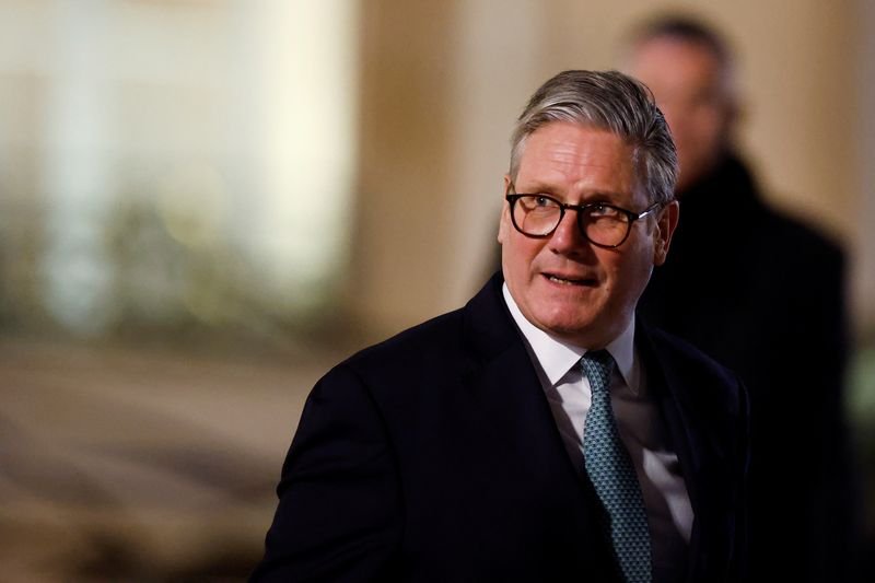 Image for UK PM Starmer says U.S. must provide security guarantee for Ukraine to deter Russia