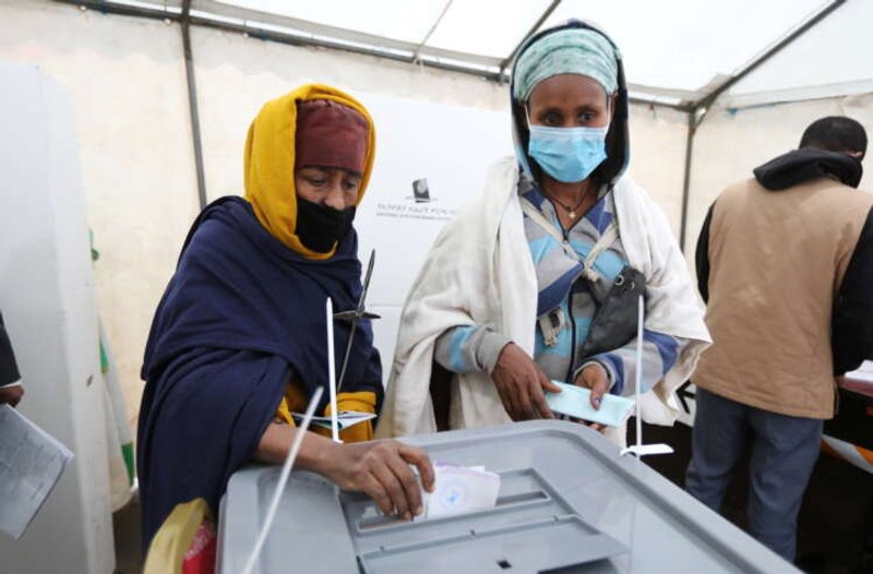 Image for Ethiopians vote as opposition alleges some irregularities