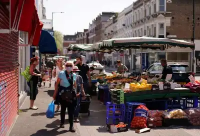 Image for OECD says UK economy to flat-line in 2023, urges more support