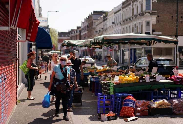 Image for OECD says UK economy to flat-line in 2023, urges more support