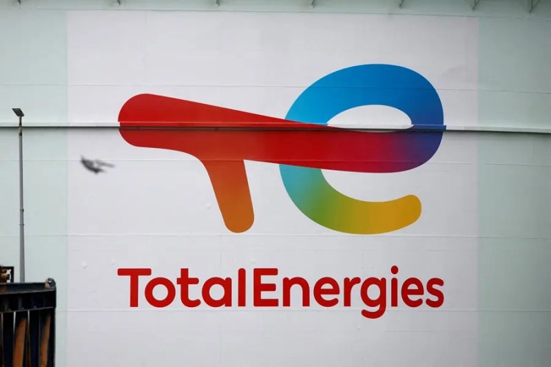 Image for France’s EDF, TotalEnergies awarded Saudi solar tenders during Macron visit