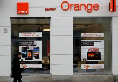 Image for Telecoms firm Orange slips on drop in French broadband customers