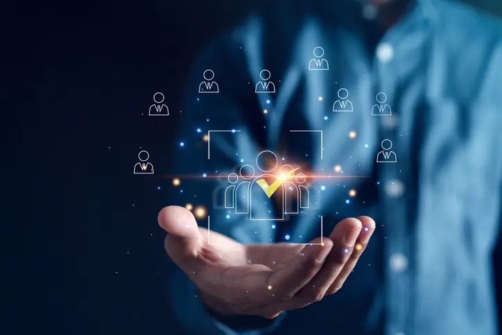 Human resources professionals balancing automation and personal touch in recruitment - Global Banking & Finance Review