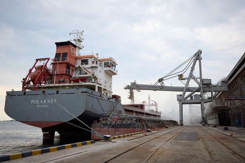 Image for Three new ships with grain leave Ukraine under landmark deal