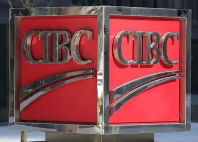 Image for Canadian banks seek return of reluctant business borrowers as mortgage growth set to slow