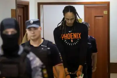 Image for ‘No one explained any of it’ – Griner relives her arrest in Russian trial