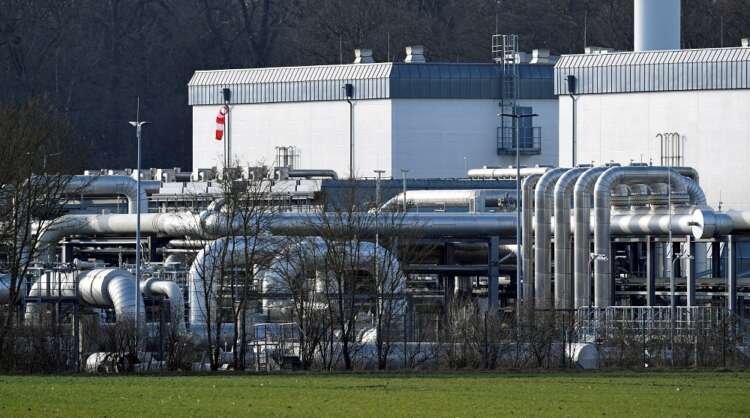 Image for EU asks countries to cut gas demand by 15% until spring