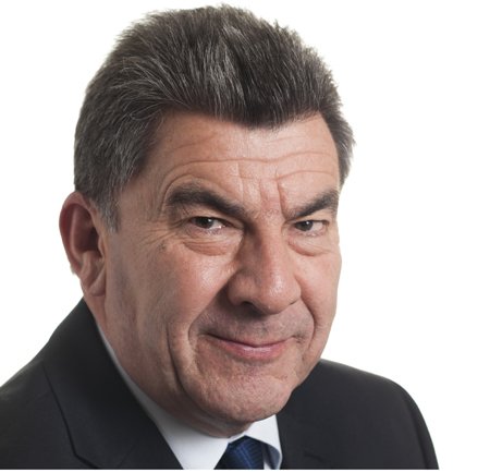 Robert Glennie presenting NewGalexy's cloud-based solutions for law firms - Global Banking & Finance Review