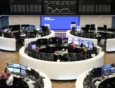 Image for European bourses flat as defensive stocks offset growth fears