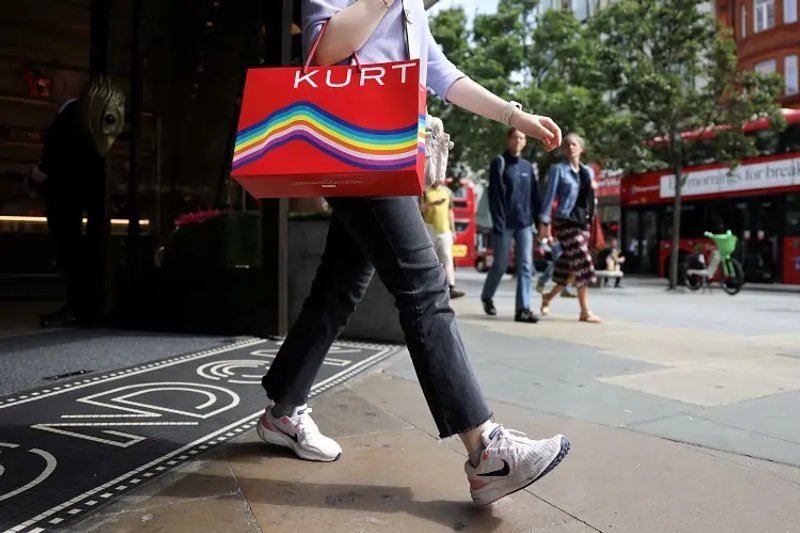 Image for UK shoppers cut back on spending ahead of budget, CBI says