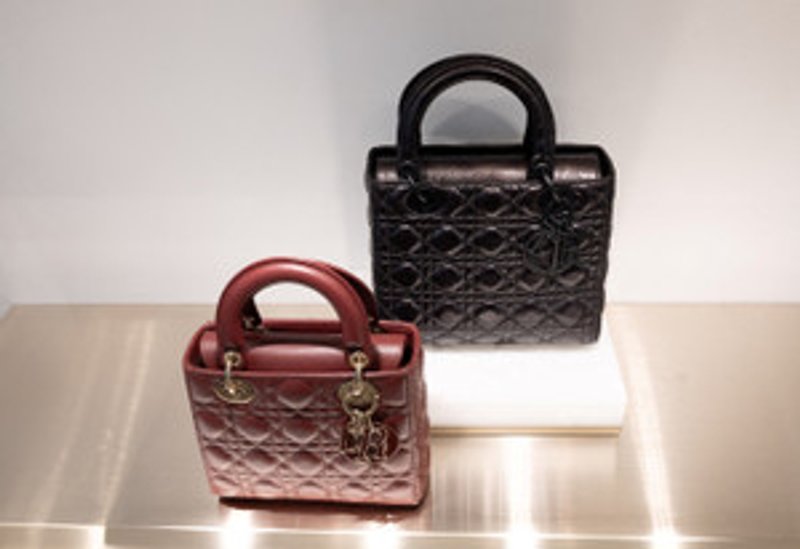 Image for Luxury groups pin hopes on US as China weakness persists