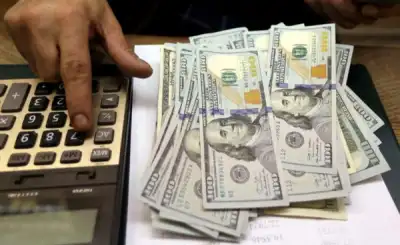Image for U.S. dollar climbs as new virus outbreaks threaten global outlook