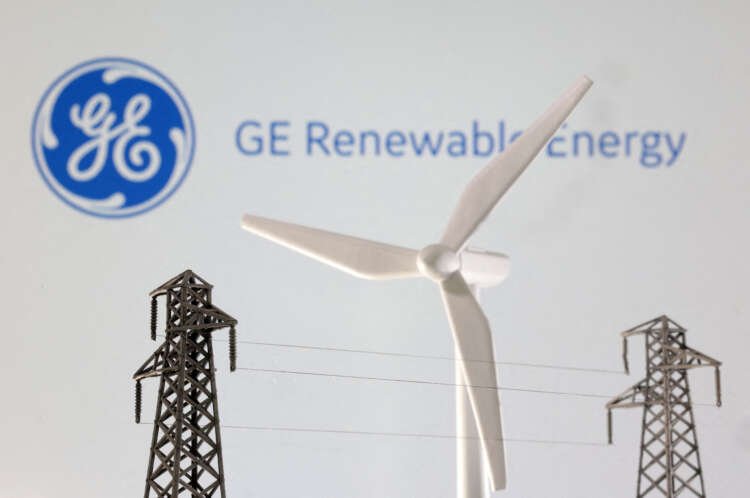 Image for GE’s investors seek solutions to renewable energy, supply chain challenges