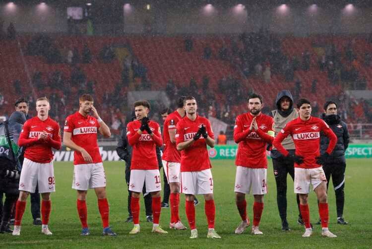 Spartak Moscow players on the field during a UEFA Europa League match - Global Banking & Finance Review