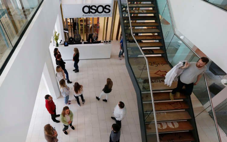 New ASOS employees begin their first day at the London headquarters amid recent financial losses - Global Banking & Finance Review
