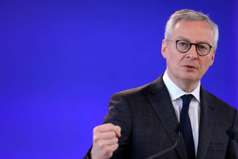 Image for France calls to step up EU independence on electronic components