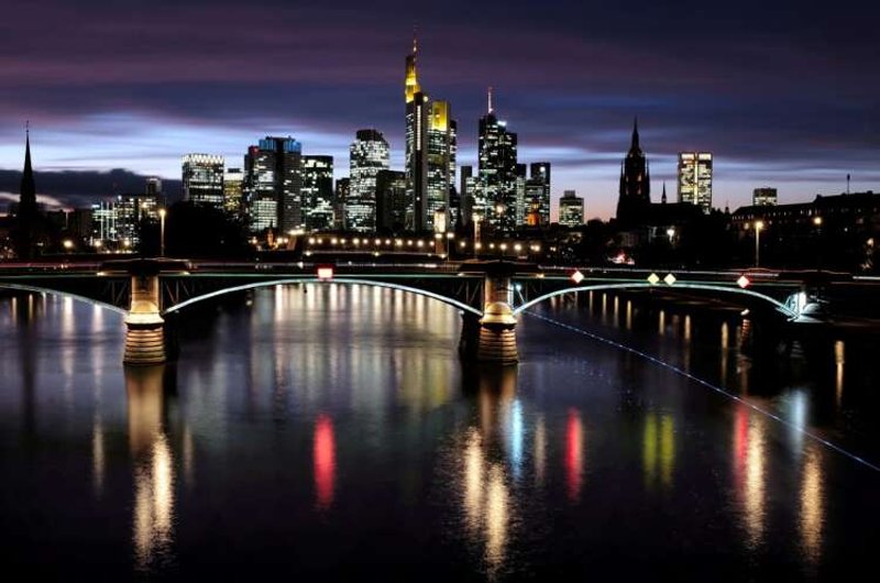 Image for German economy dodges recession as war, pandemic weigh