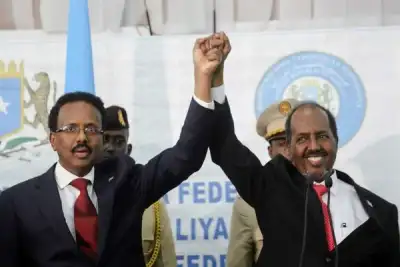 Image for Ex-Somali leader Mohamud wins presidency to face war and drought