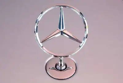 Image for Mercedes-Benz lifts profit forecast as luxury cars boom