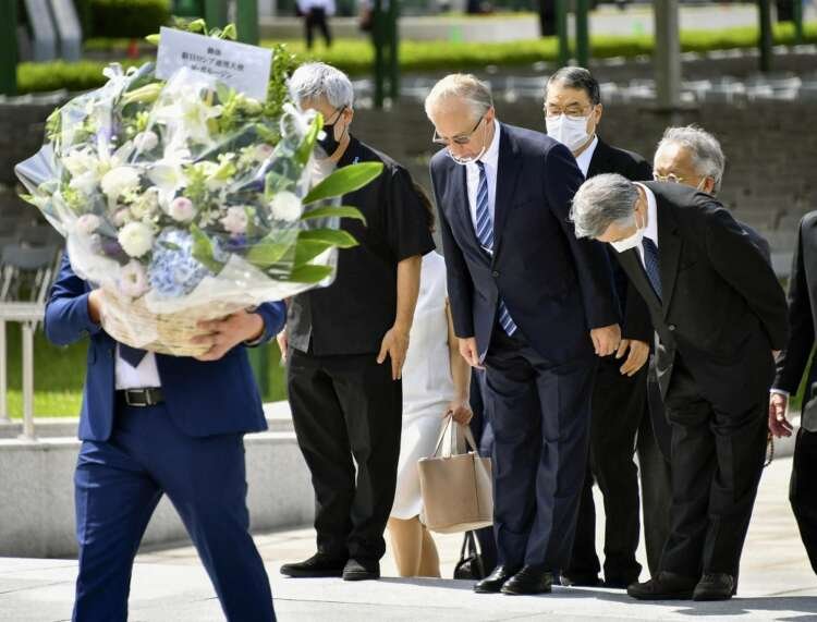 Image for Russia’s ambassador to Japan pays respects at Hiroshima – media