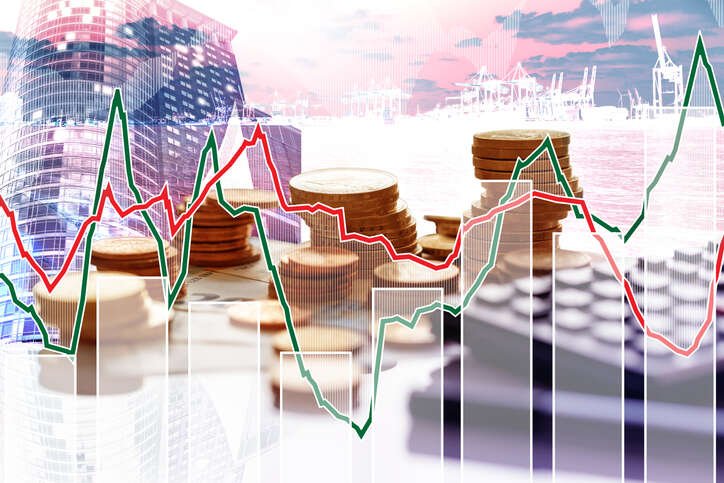 Image for What’s the difference between traditional and alternative investing?